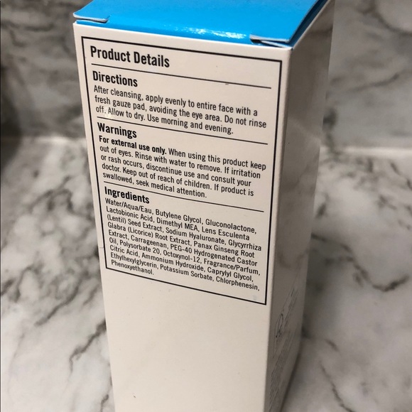 Rodan And Fields Pore Minimizing Toner - Picture 3 of 3